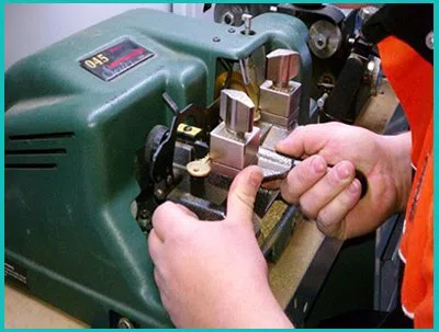 Albuquerque Lock And Locksmith Albuquerque, NM 505-658-3112 Albuquerque Lock And Locksmith Albuquerque, NM 505-658-3112 - 1-18